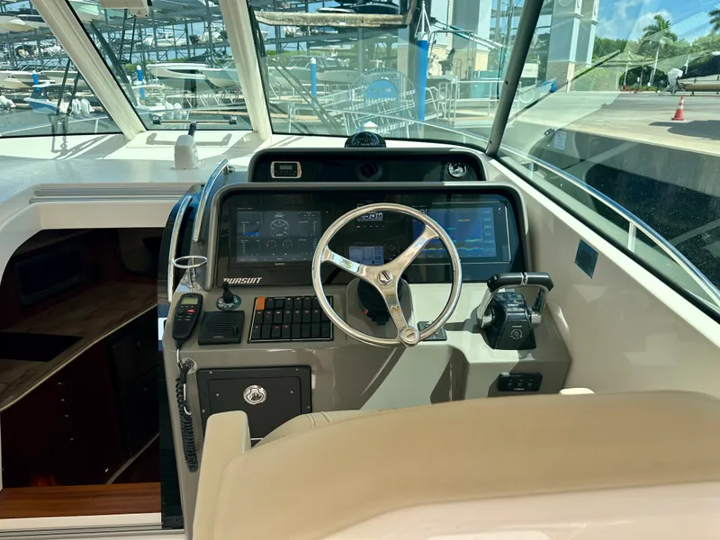 Slide: The Image of Pursuit OS 385 OFFSHORE 2017 - 39