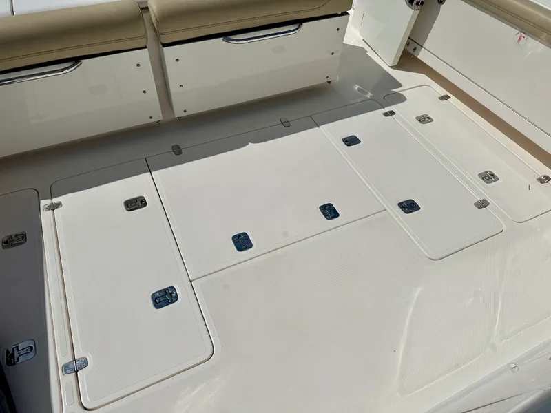 Slide: The Image of Pursuit OS 385 OFFSHORE 2017 - 18