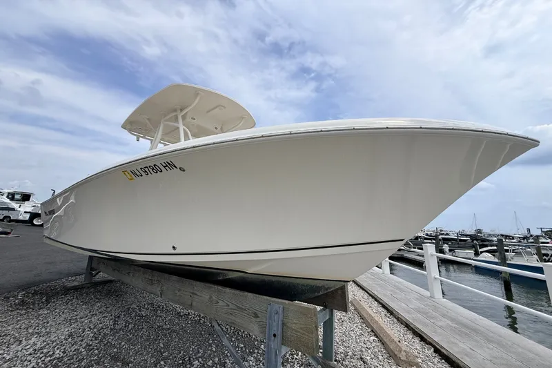 Slide: The Image of Sailfish 220 CC 2022 - 2