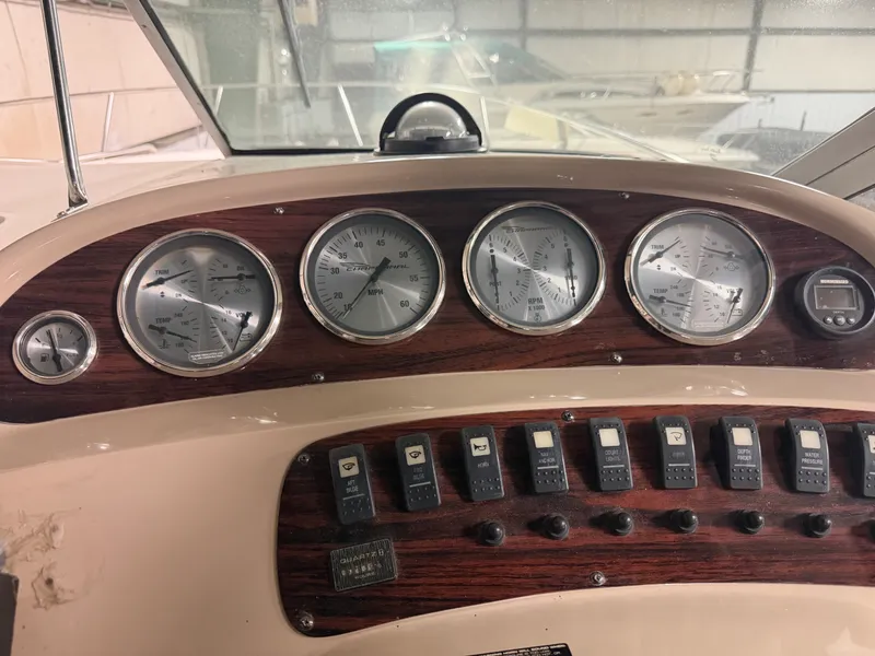 Slide: The Image of Chaparral SIGNATURE 300 2000 - 22