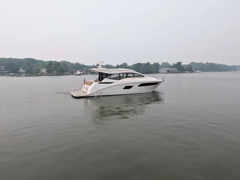 Slide: The Image of Sea Ray Sundancer 400 2017 - 52