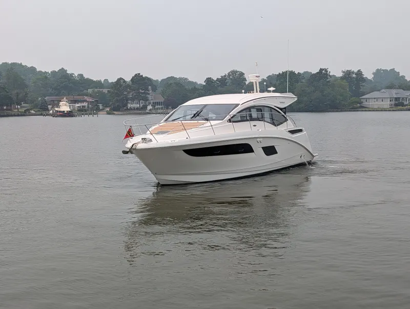Slide: The Image of Sea Ray Sundancer 400 2017 - 65