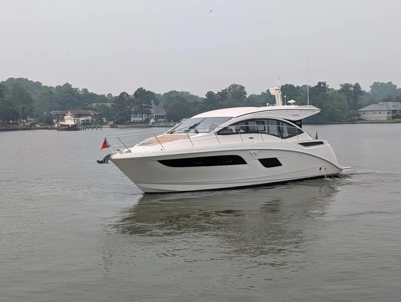 Slide: The Image of Sea Ray Sundancer 400 2017 - 64