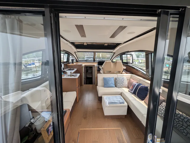 Slide: The Image of Sea Ray Sundancer 400 2017 - 27