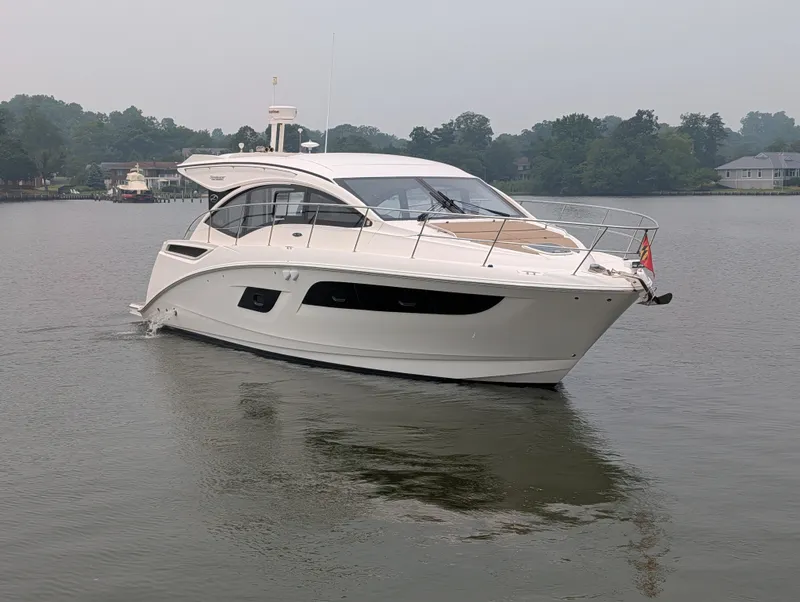 Slide: The Image of Sea Ray Sundancer 400 2017 - 6
