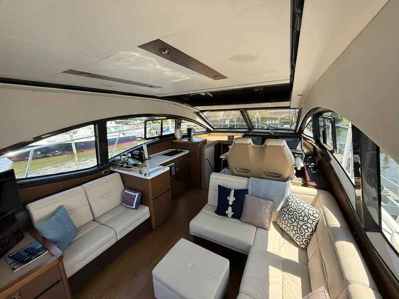 Slide: The Image of Sea Ray Sundancer 400 2017 - 73