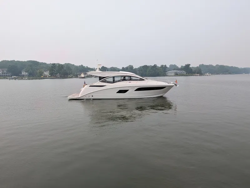 Slide: The Image of Sea Ray Sundancer 400 2017 - 51