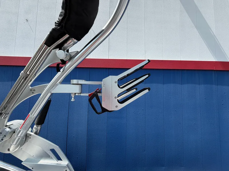 Slide: The Image of Mastercraft X26 2019 - 12