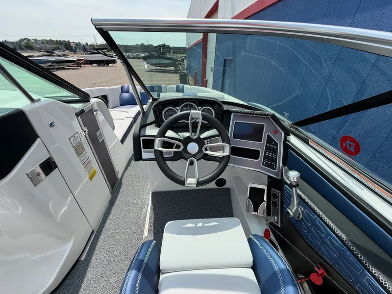 Slide: The Image of Mastercraft X26 2019 - 35