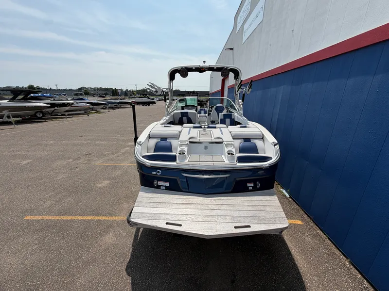 Slide: The Image of Mastercraft X26 2019 - 5