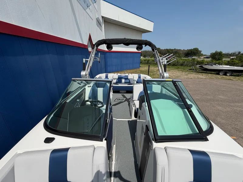 Slide: The Image of Mastercraft X26 2019 - 43
