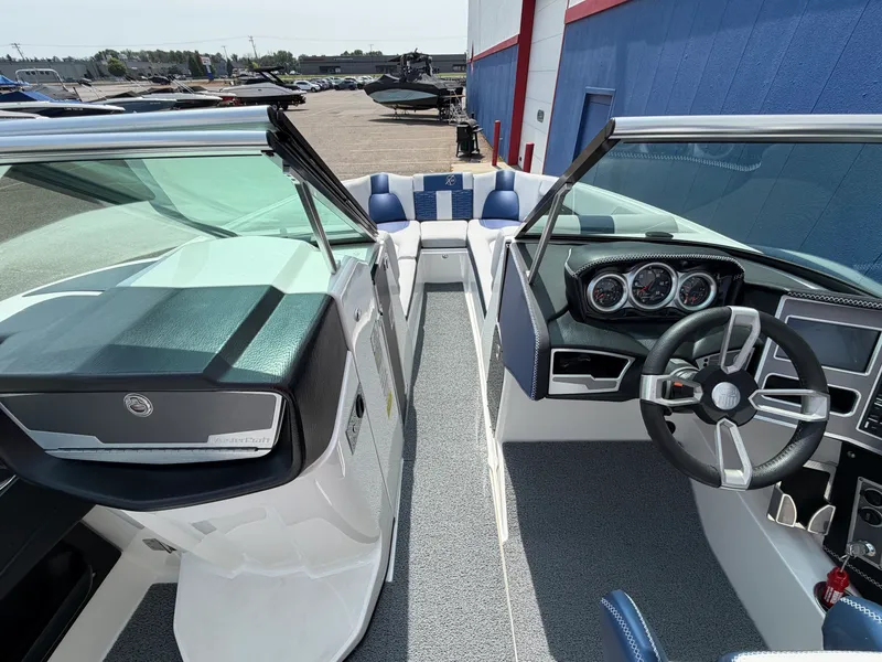 Slide: The Image of Mastercraft X26 2019 - 36