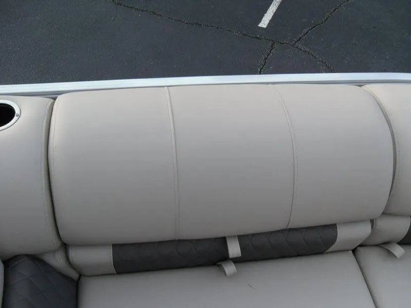 Slide: The Image of 2023 Sun Tracker PARTY BARGE® 22 XP3 beige cushioned seating. - 23