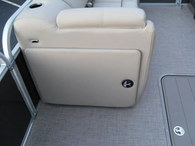 Slide: The Image of 2023 Sun Tracker PARTY BARGE® 22 XP3 interior seating and flooring. - 31
