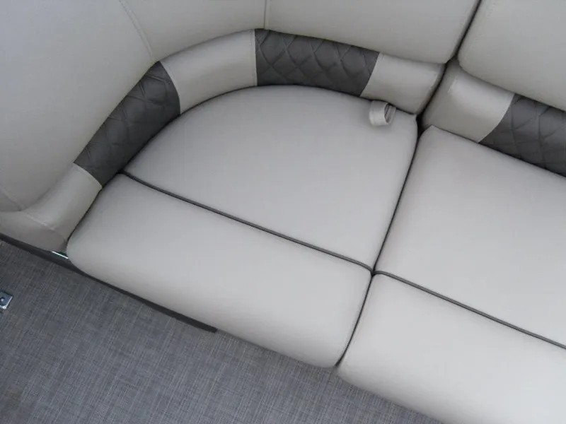 Slide: The Image of Sun Tracker PARTY BARGE® 22 XP3 2023, luxurious seating with quilted accents. - 39
