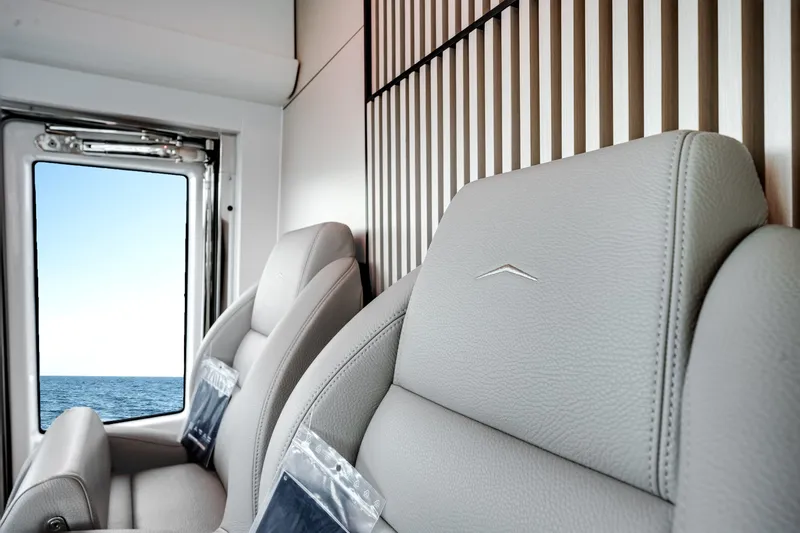 Slide: The Image of Azimut Fly 68 2026 - 26