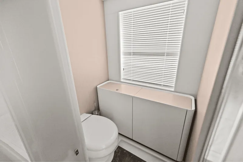 Slide: The Image of Azimut Fly 68 2026 - 44