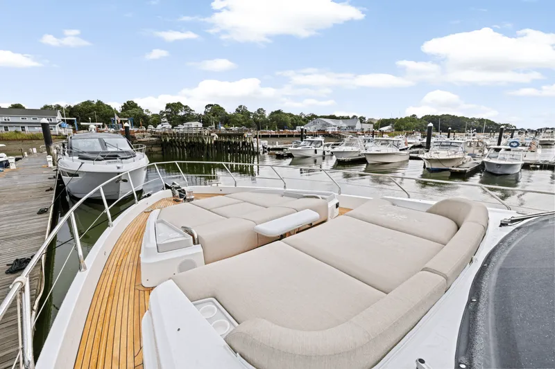 Slide: The Image of Azimut Fly 68 2026 - 48