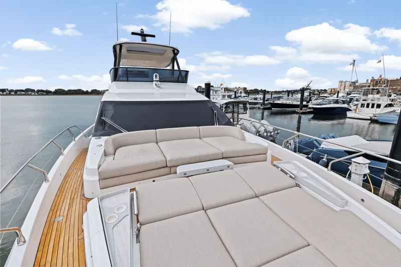 Slide: The Image of Azimut Fly 68 2026 - 50