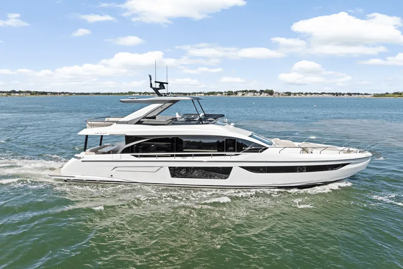 Slide: The Image of Azimut Fly 68 2026 - 69