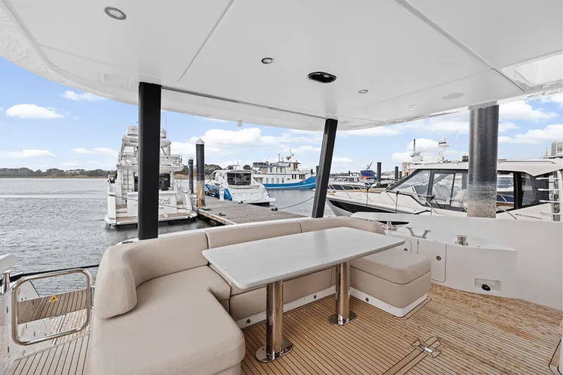 Slide: The Image of Azimut Fly 68 2026 - 9