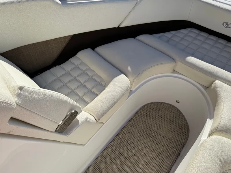 Slide: The Image of Cobalt R3 Surf 2017 - 274