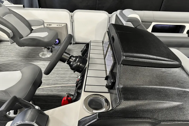 Slide: The Image of Premier 250SOLARIS 2026 - 10