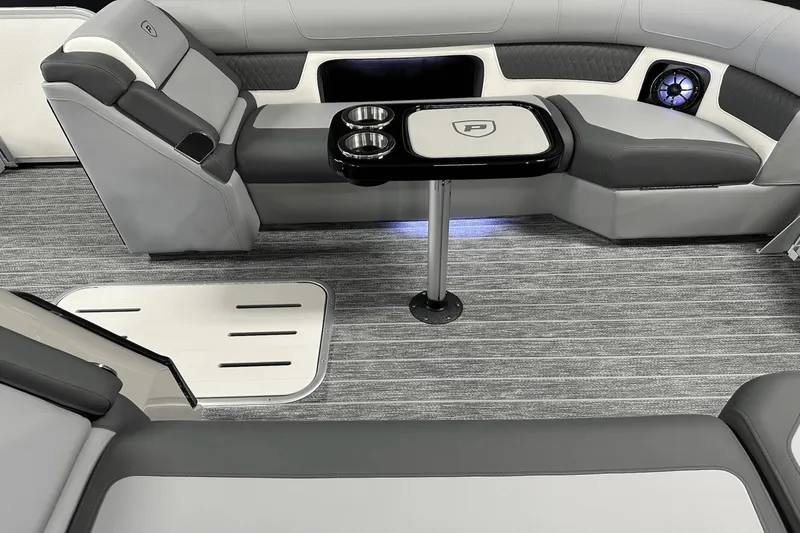 Slide: The Image of Premier 250SOLARIS 2026 - 12