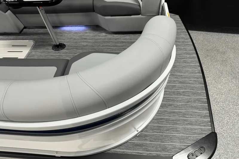 Slide: The Image of Premier 250SOLARIS 2026 - 13