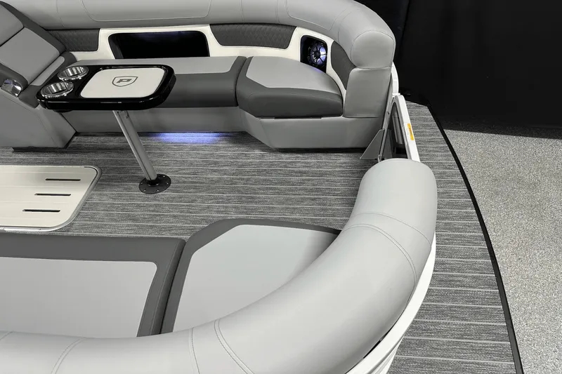 Slide: The Image of Premier 250SOLARIS 2026 - 14