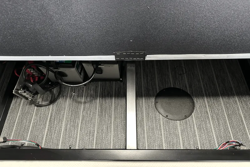 Slide: The Image of Premier 250SOLARIS 2026 - 26