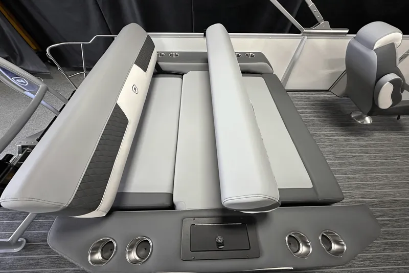 Slide: The Image of Premier 250SOLARIS 2026 - 29