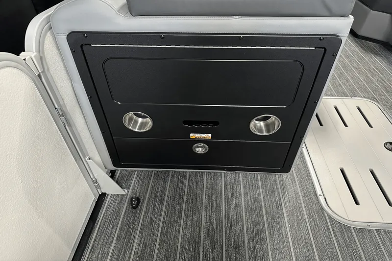 Slide: The Image of Premier 250SOLARIS 2026 - 36