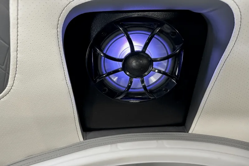 Slide: The Image of Premier 250 SOLARIS 2026 - 64
