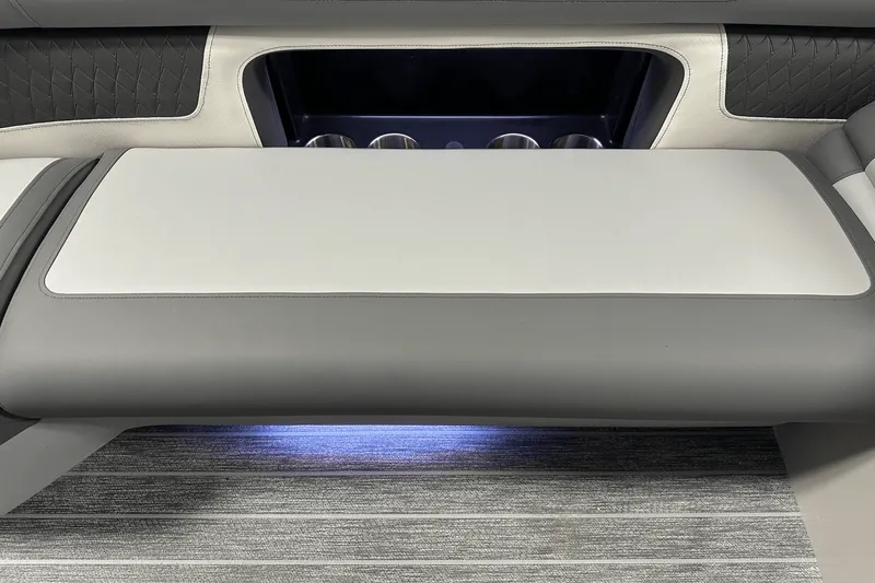 Slide: The Image of Premier 250SOLARIS 2026 - 68