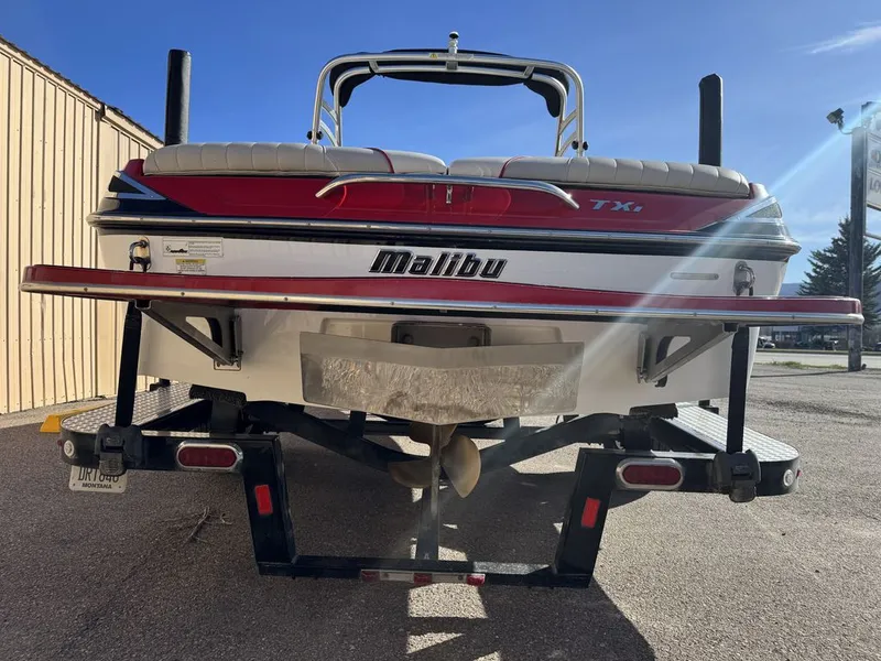 Slide: The Image of Malibu Boats Response TXi 2014 - 1