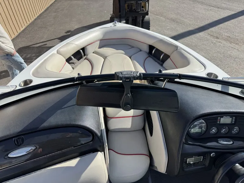 Slide: The Image of Malibu Boats Response TXi 2014 - 4