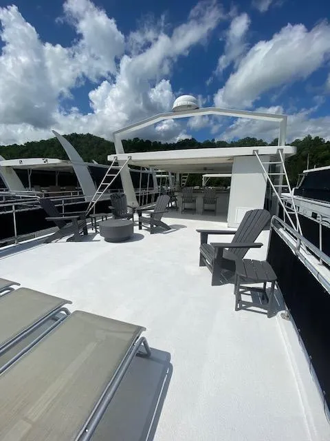 Slide: The Image of Fantasy Houseboat 2006 - 50