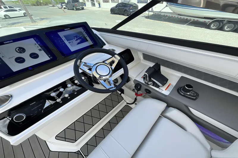 Slide: The Image of Sea Ray SLX 310 Outboard 2026 - 19