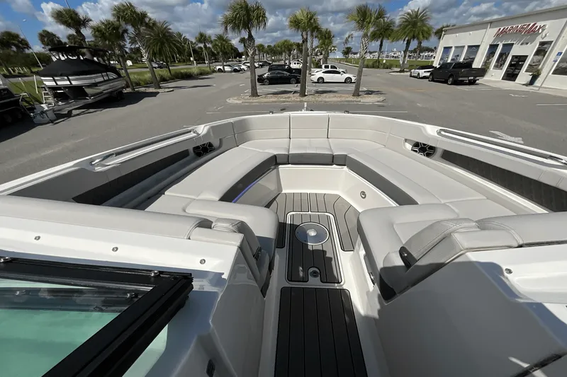 Slide: The Image of Sea Ray SLX 310 Outboard 2026 - 24