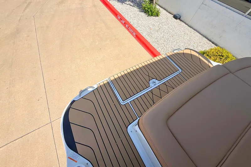 Slide: The Image of Sea Ray 260SLX 2027 - 4