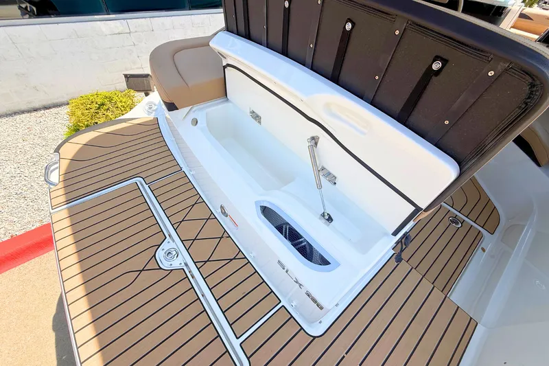 Slide: The Image of Sea Ray 260SLX 2027 - 6