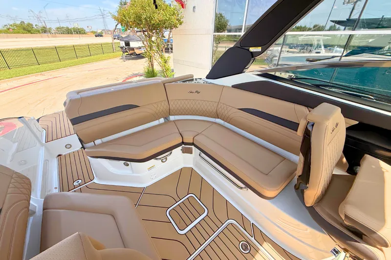 Slide: The Image of Sea Ray 260SLX 2027 - 11