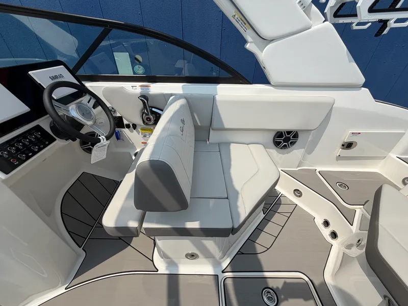 Slide: The Image of Sea Ray SDX 230 Surf 2026 - 20