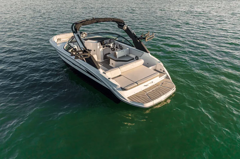 Slide: The Image of Sea Ray SDX 230 Surf 2026 - 18