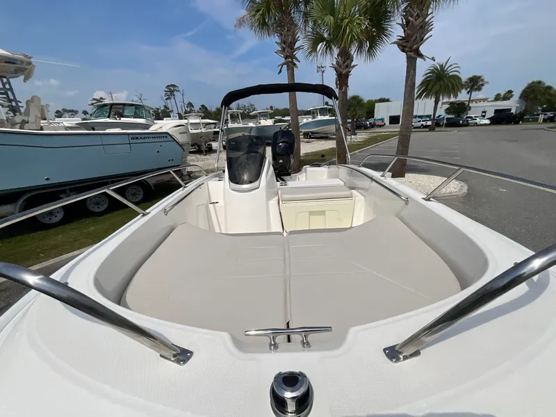 Slide: The Image of Boston Whaler 160 Super Sport 2027 - 6