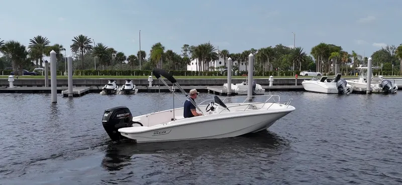 Slide: The Image of Boston Whaler 160 Super Sport 2027 - 43