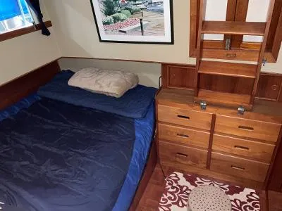 Slide: The Image of AFT MASTER, FULL SIZE BED AND STORAGE - 19