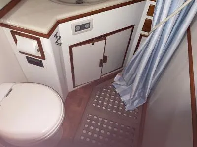 Slide: The Image of AFT HEAD AND SHOWER - 20