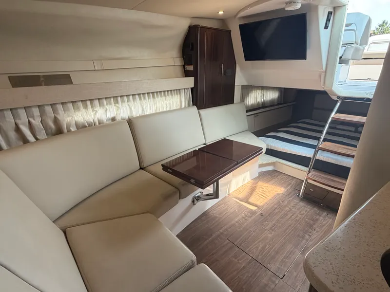 Slide: The Image of Regal 32 EXPRESS 2017 - 19